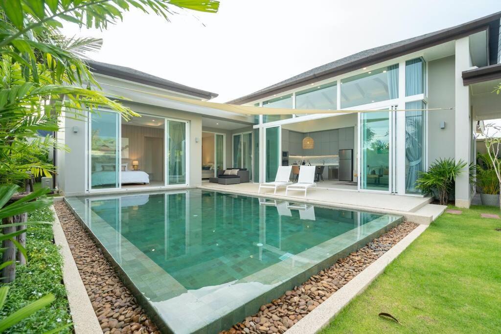 Peykaa Estate Pool Villa By Hcr Phuket Exterior photo