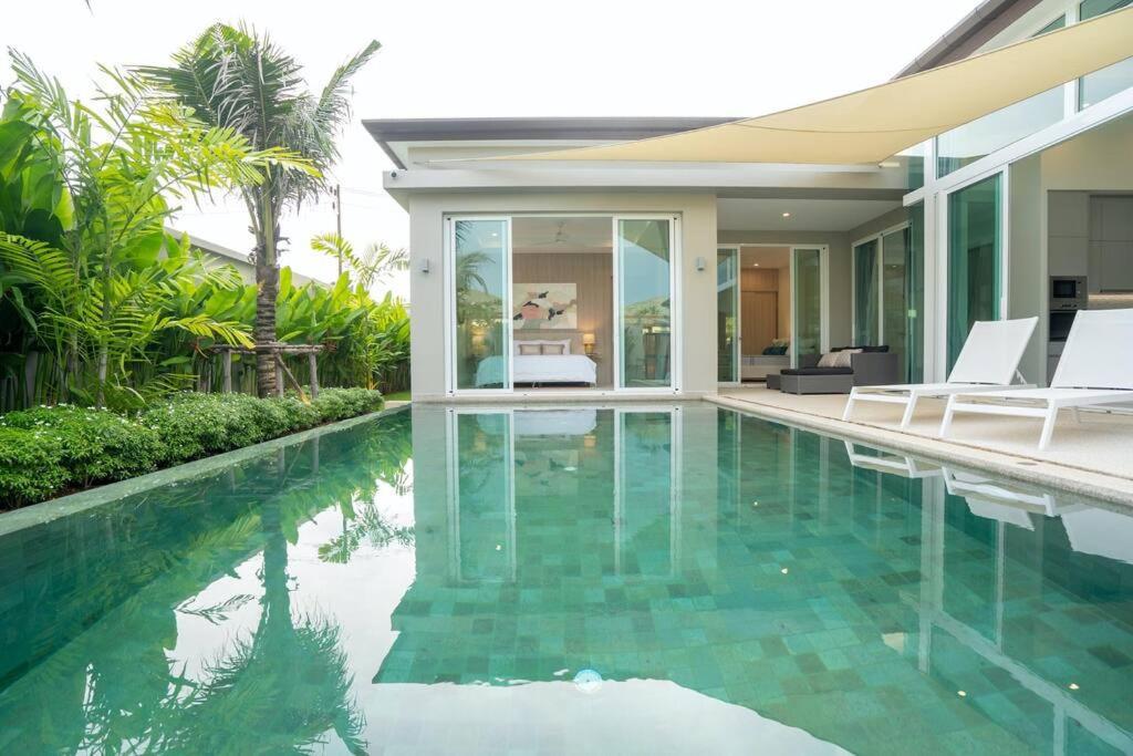 Peykaa Estate Pool Villa By Hcr Phuket Exterior photo